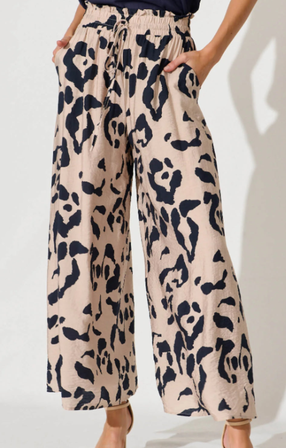 Tallulah Print Wide Leg Pant - Champagne.