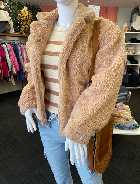 Kayla Teddy Jacket With Pockets - Beige.