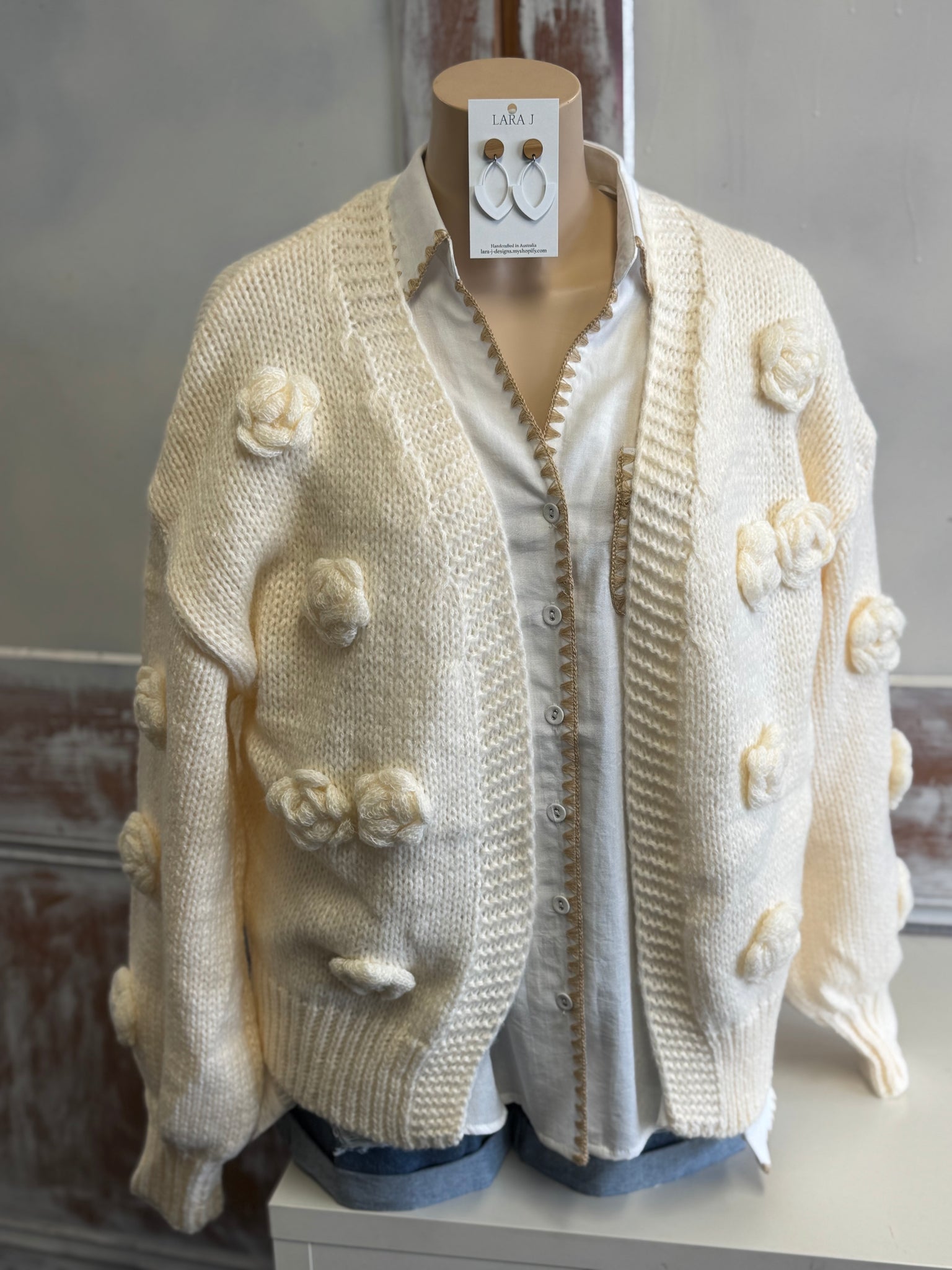 Char Cardigan - Cream.