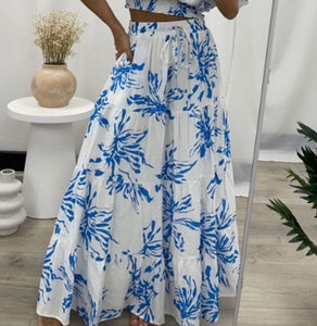 Debrah Maxie Skirt - Blue/ White Floral.