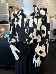 Sara Blouse - Black.