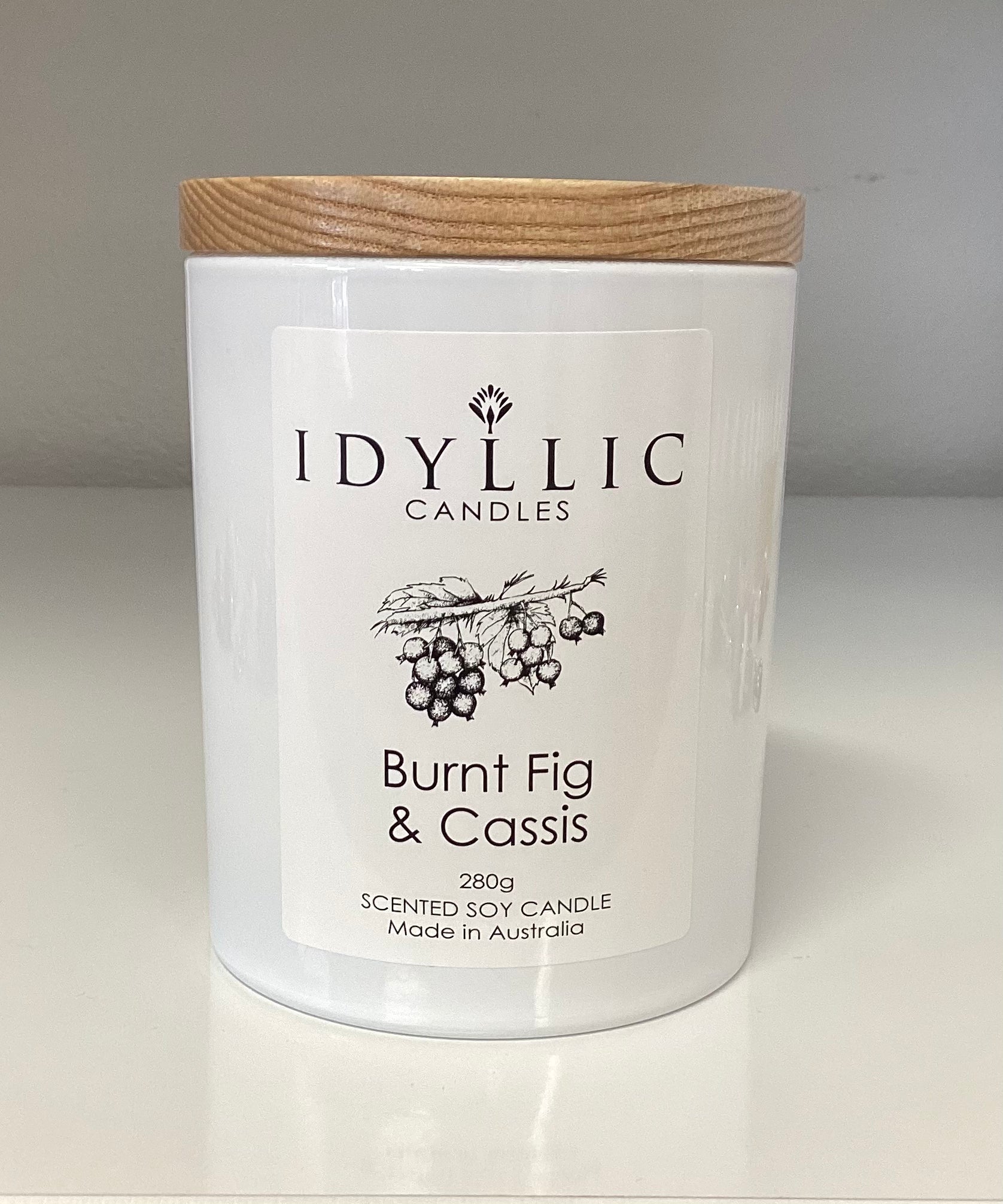 Idyllic - Burnt Fig & Cassis Large Candle